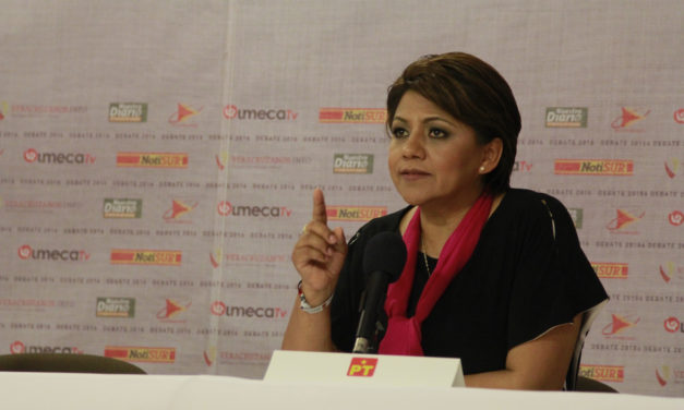 Alba Leonila pide mandar a la CHINGADA a los políticos de siempre