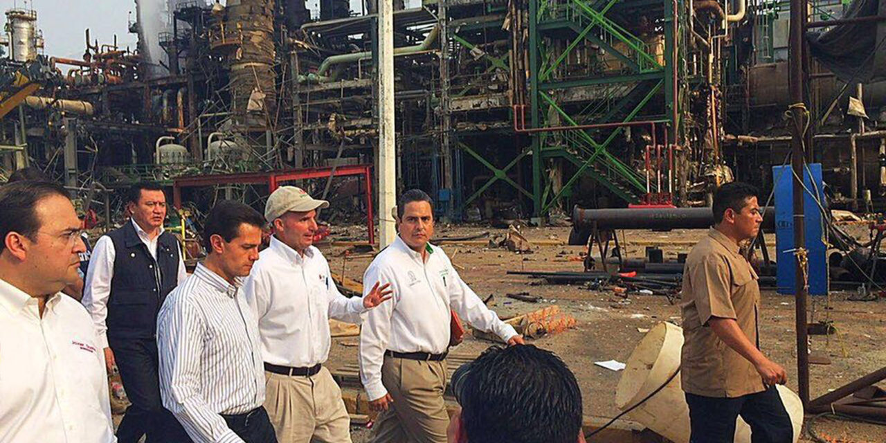 Atienden Presidente de la República y Gobernador de Veracruz a familias de Coatzacoalcos