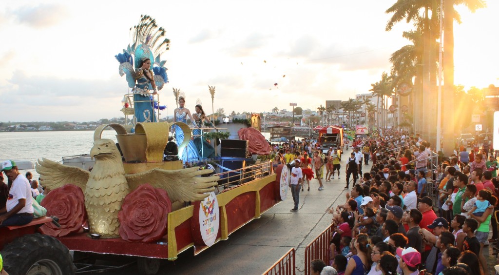 Más de 40 comparsas listas para el Carnaval Tuxpan 2016 Tuxpan, Veracruz MÉXICO