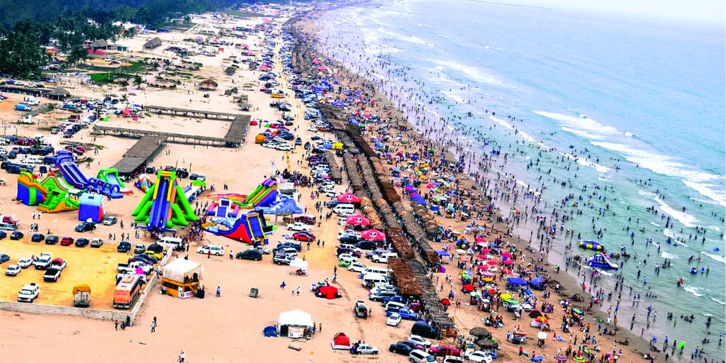 PLAYA NORTE FARO ESCOLLERA