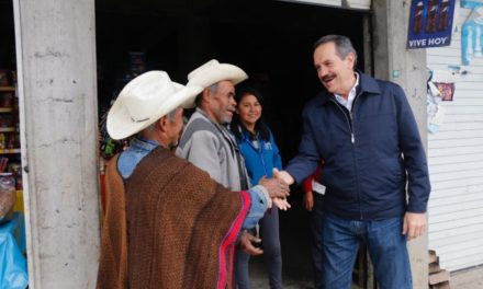 Un voto a la candidatura independiente es un voto para combatir la pobreza: Juan Bueno Torio