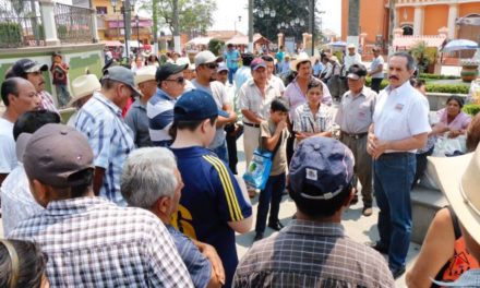 Los partidos políticos son la mala hierba que invade a Veracruz: Juan Bueno Torio
