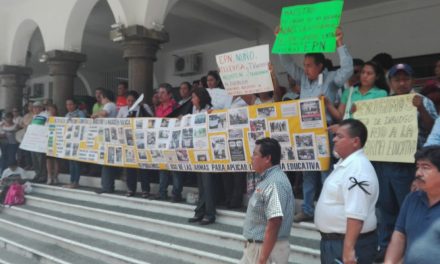Maestros del MMPV se manifestaron en apoyo a docentes Oaxaqueños