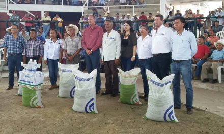 Más de 900 productores tuxpeños beneficiados por el PIMAF 2016