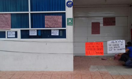 Trabajadores de grupo EVYA exigen  pago de su salario