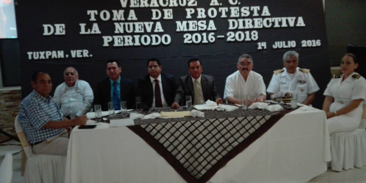 Conforman nueva mesa directiva de la Barra de abogados de Tuxpan