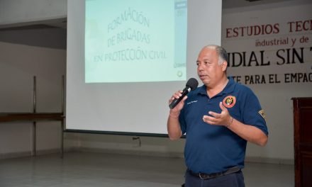 Conforman Unidades Internas de Protección Civil en Escuelas de Tuxpan