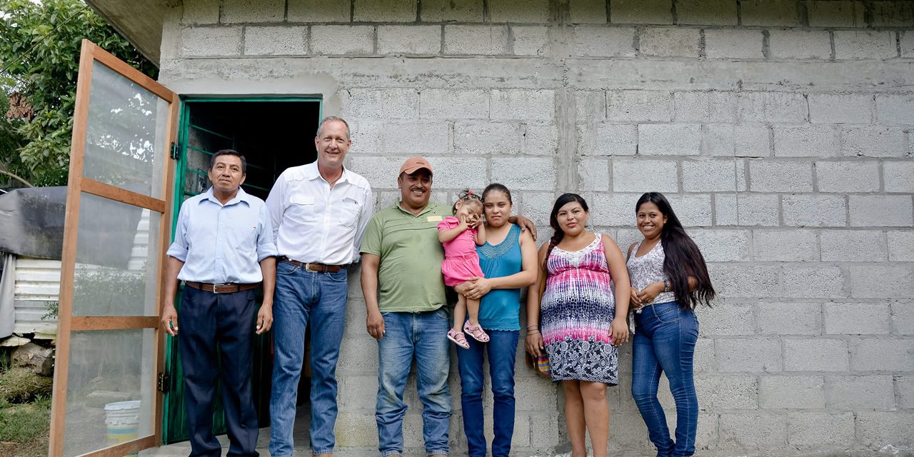 Con Cuartos Dormitorios, el Ayuntamiento de Tuxpan Combate Rezago Social