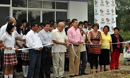 Dignifica ASR más espacios educativos de las comunidades en Tuxpan