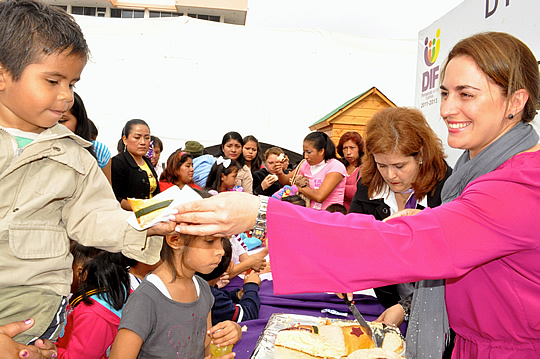 Inicia DIF Tuxpan festejos por el día de Reyes