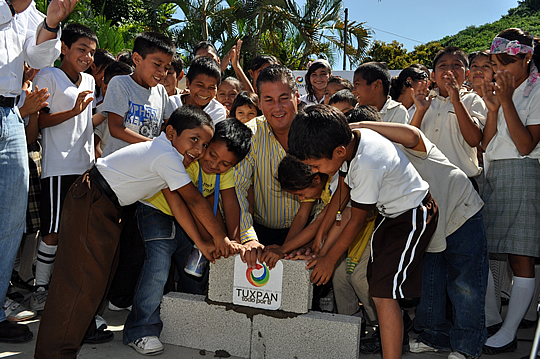 Inicia ASR dos nuevas obras en escuelas del campo tuxpeño