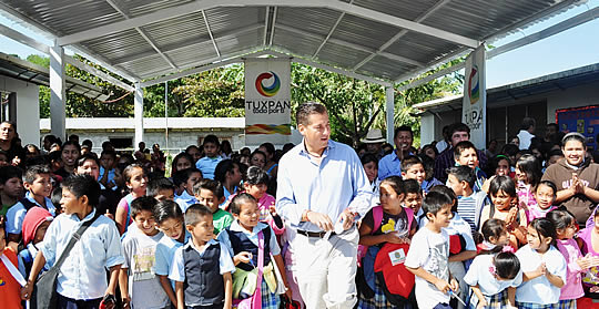 Más y mejores espacios para escuelas rurales en Tuxpan