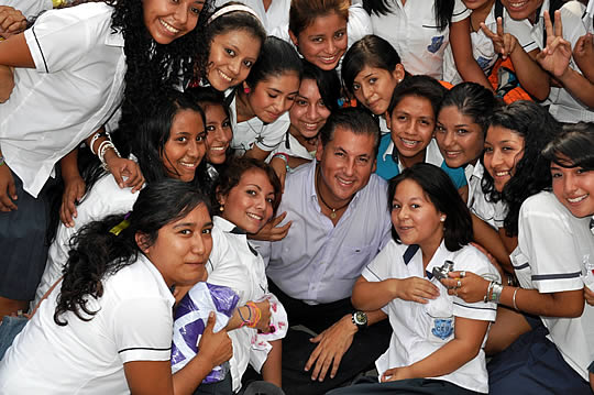 Entrega ASR computadoras y aires acondicionados al CEB 5/13 de Tuxpan