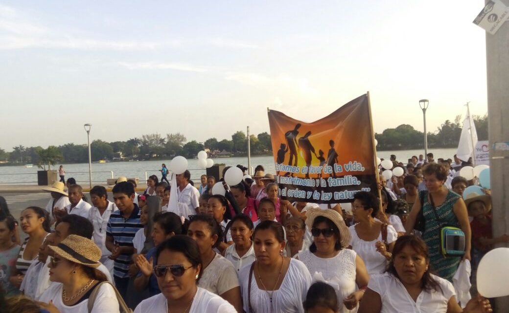Marcha a favor de la Familia Natural