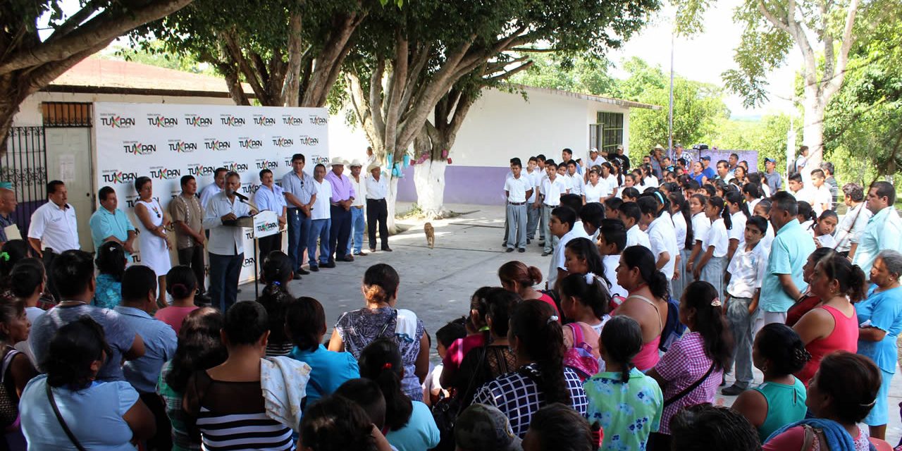Sector educativo prioridad para Raúl Ruiz