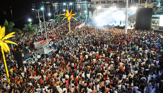 Mas de 20 mil personas en el Festival de Salsa 2011