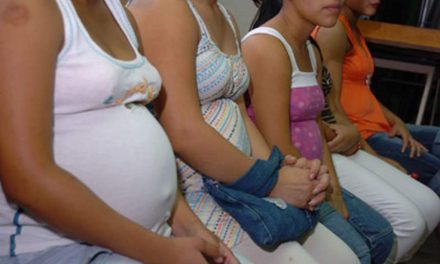 Se deben  redoblar esfuerzos para prevenir embarazos en Adolescentes