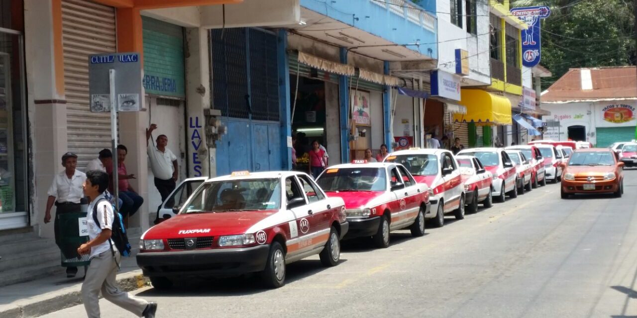 Taxistas solicitarán se incremente el costo del pasaje