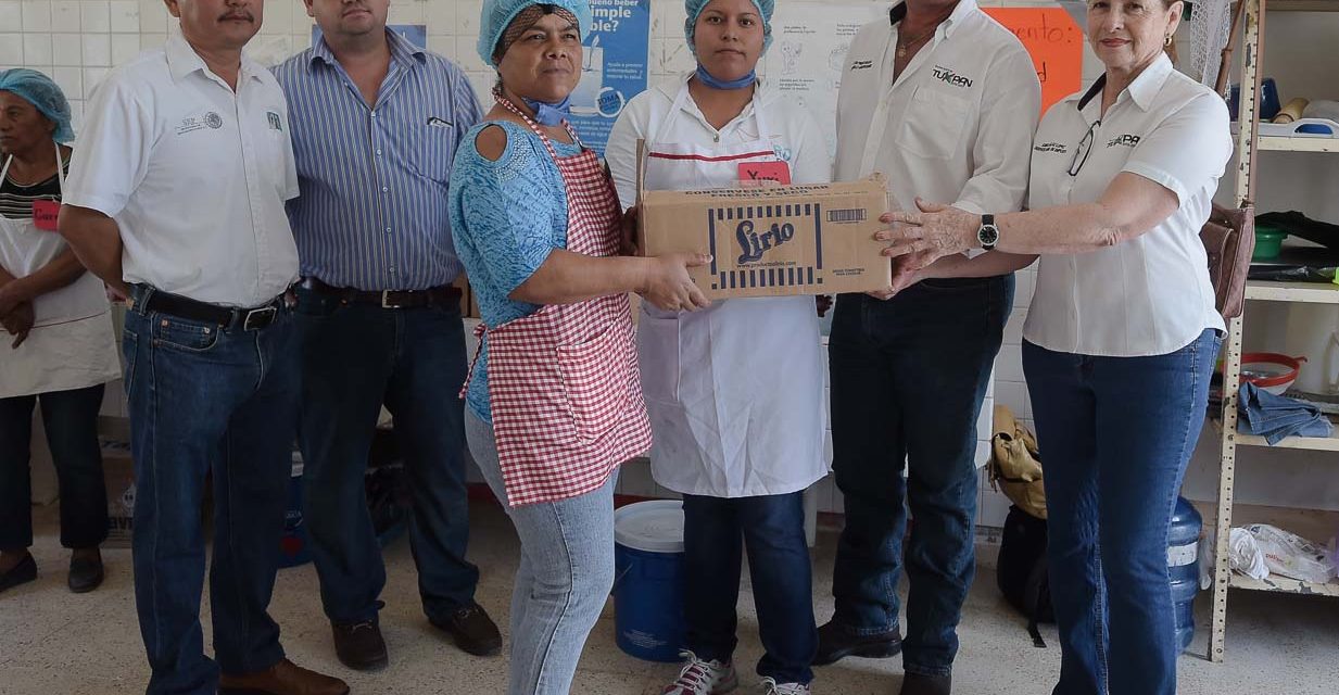 Impulsa Ayuntamiento de Tuxpan, Capacitación para el Autoempleo
