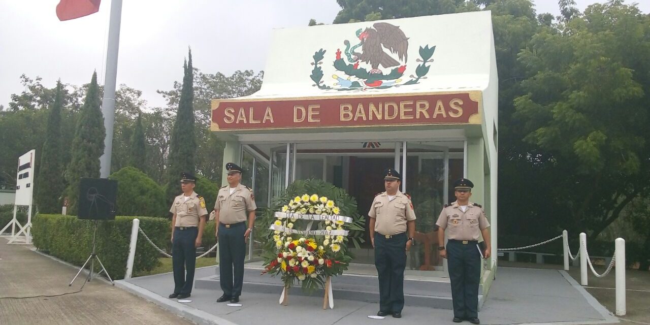 Conmemoran Día de la Lealtad