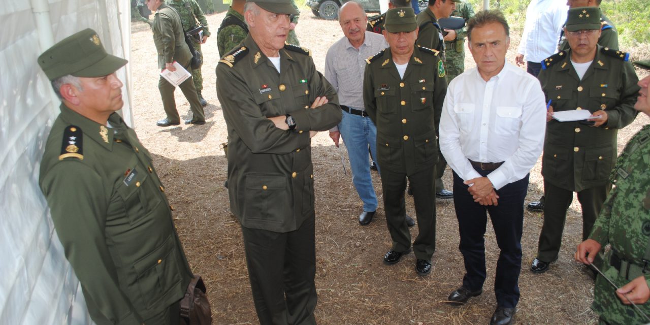 Titular de la SEDENA realiza visita a Tuxpan