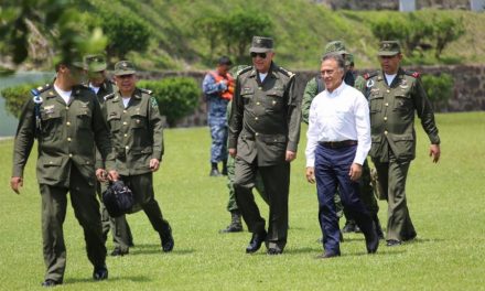 “El Ejército Mexicano redoblará su esfuerzo para mejorar la seguridad de los veracruzanos. Hoy le expresé mi agradecimiento al Secretario de la Defensa Nacional”: Gobernador Yunes