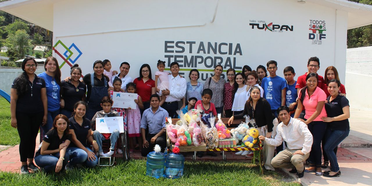 Universitarios visitan la Estancia Temporal DIF