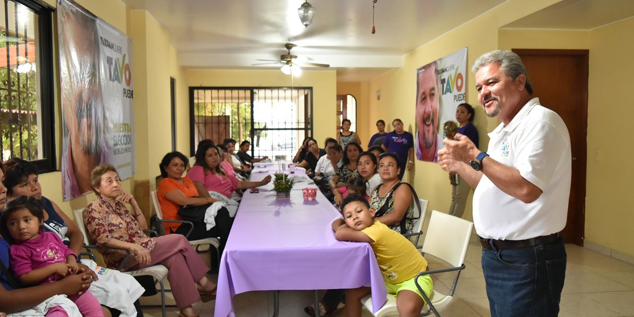 Se reúne Tavo Greer con el grupo de “Mujeres Por Tavo” y realiza recorrido en la Unidad Habitacional CTM para hablar de las futuras obras para Tuxpan.