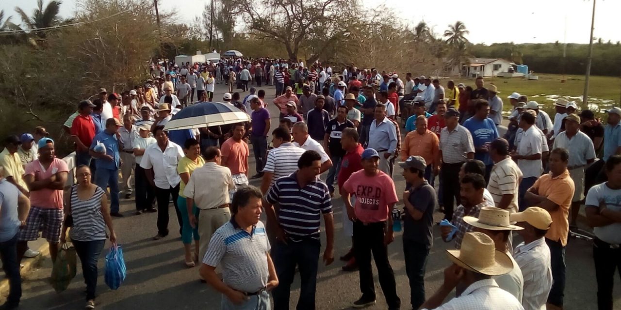 Pescadores se manifiestan en contra de Gasoducto