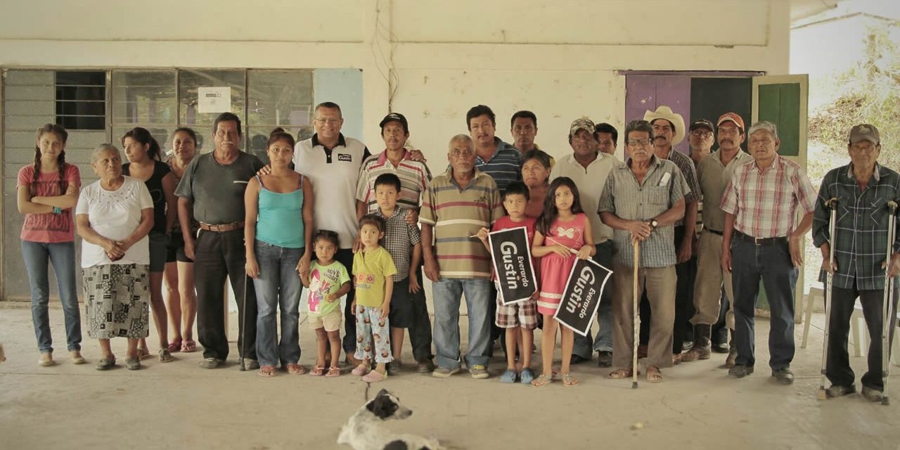 Comunidades de Tuxpan apoyan a Everardo Gustin