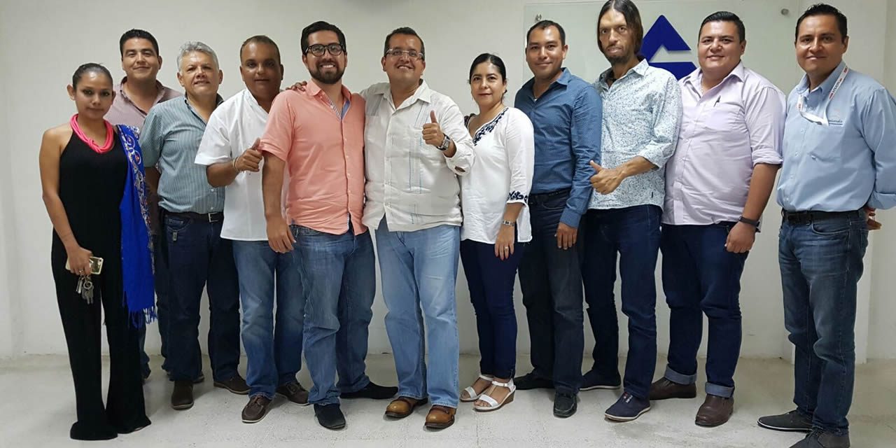 EMPRESARIOS DE TUXPAN SE CONVENCEN DEL PROYECTO MUNICIPAL DE ESTEBAN SALAS
