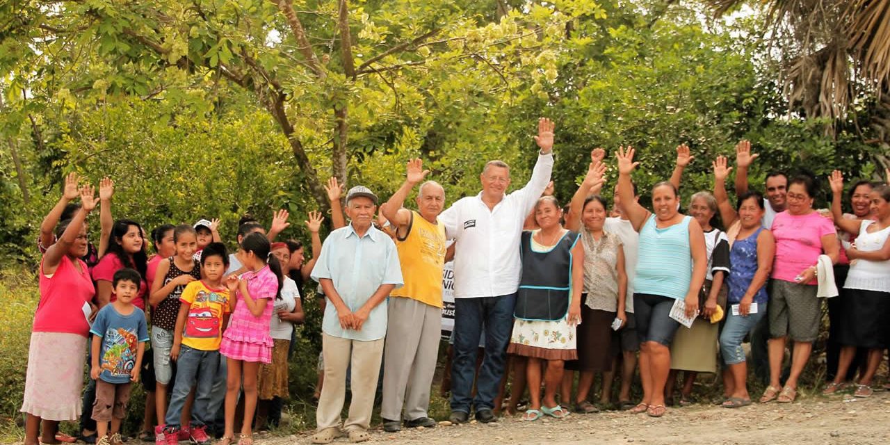 Gobierno honesto y un Tuxpan seguro con Everardo Gustin