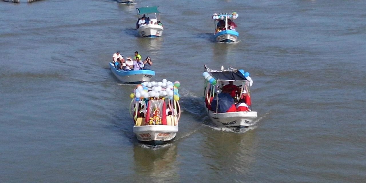 Pescadores festejan su día