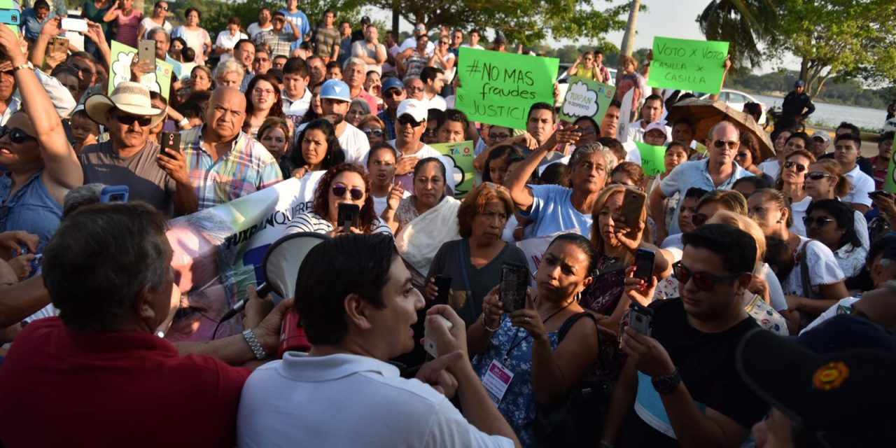 Tuxpeños se inconforman ante primeros resultados del PREP