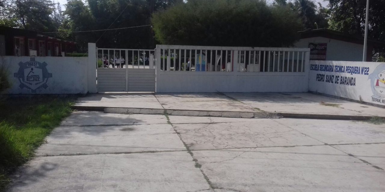 Padres de familia, inconformes por desalojo de la Pesquera