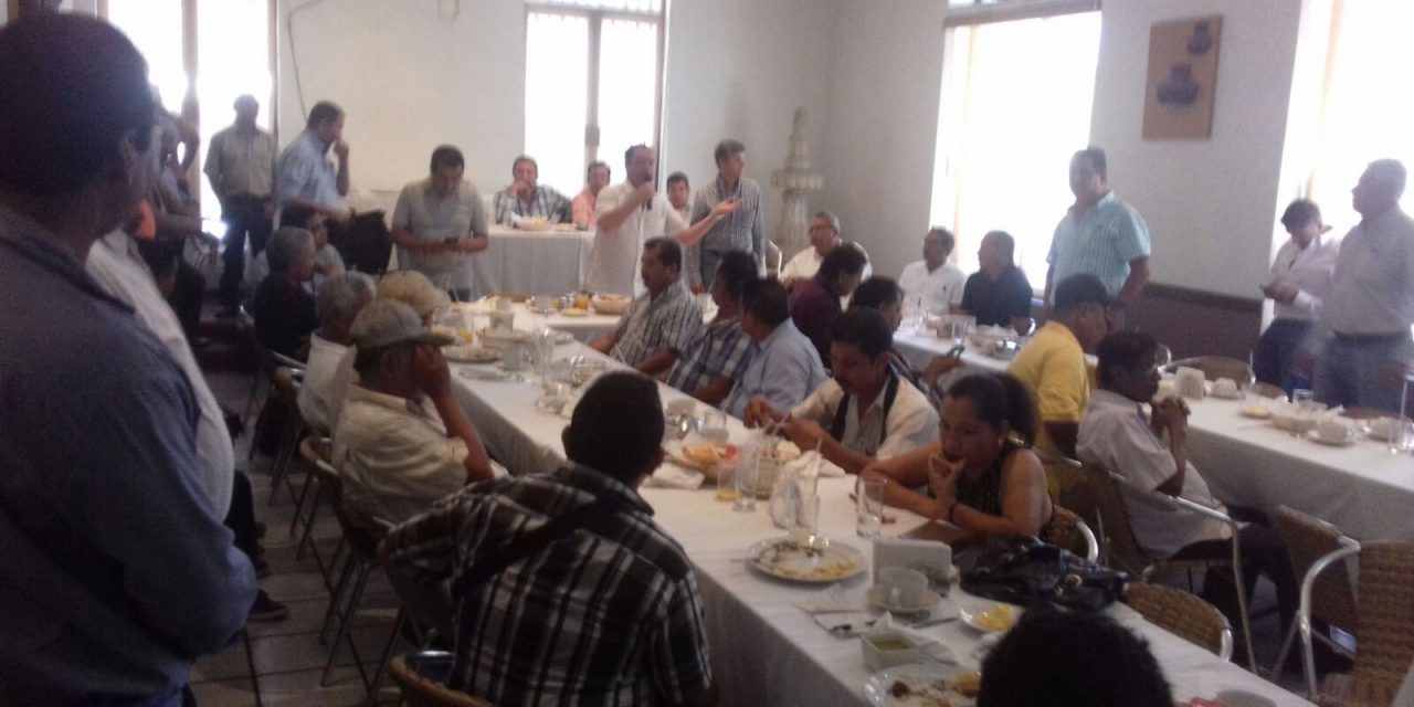 Transcanada presenta proyecto de gasoducto a pescadores de la región