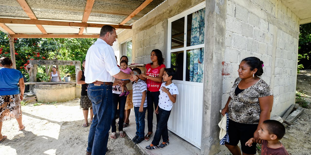 Entregan Cuartos Dormitorios e Inician Rehabilitación de Camino en San José El Grande