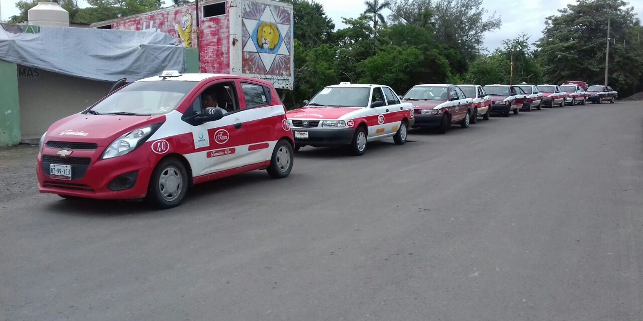 Dejan plantados a Taxistas