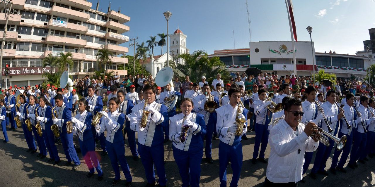 Convocan al Sector Educativo a Participar en el Desfile Cívico-Militar