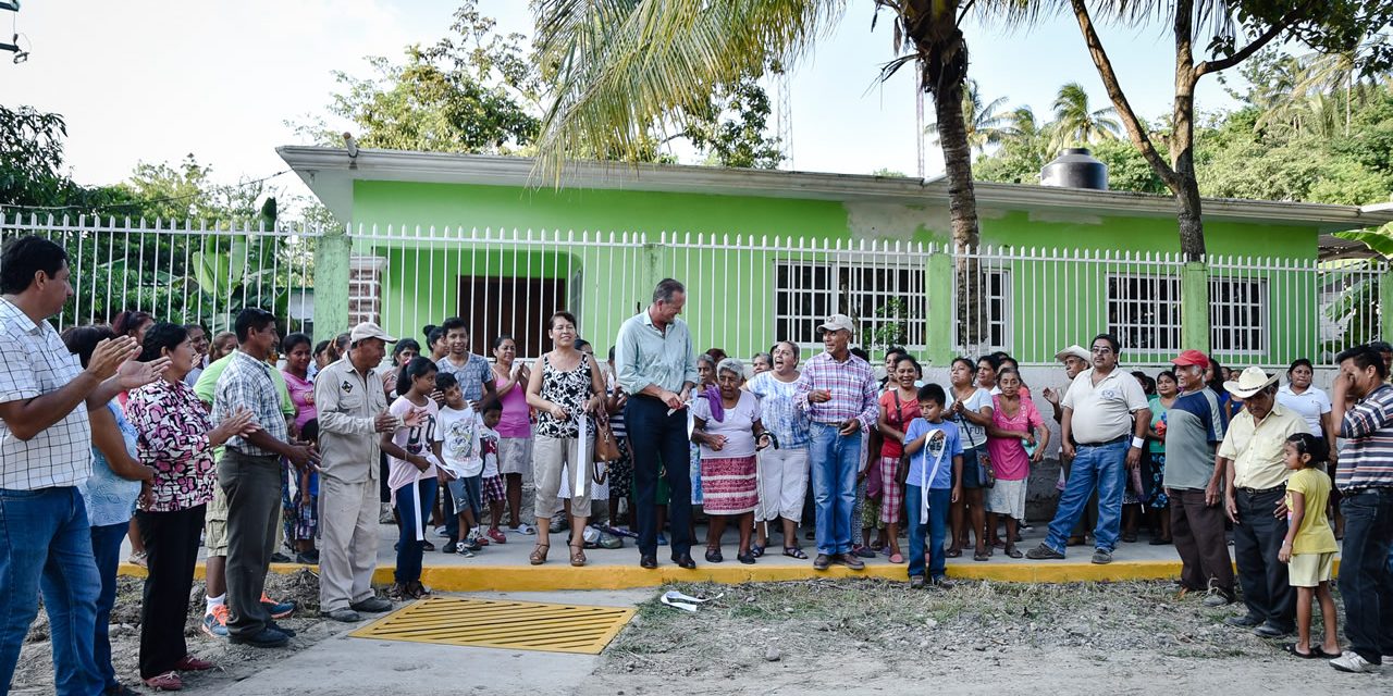 Gobierno de Tuxpan, Sigue Cumpliendo Compromisos