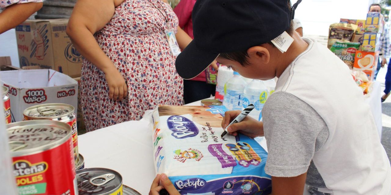 Instala DIF Tuxpan dos centros de acopio para afectados en Morelos, Puebla y CDMX