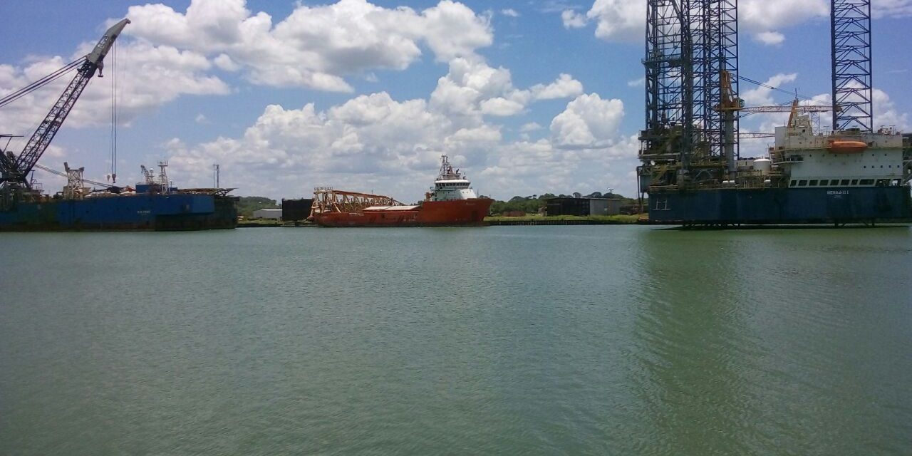 Buque ANTARES continuará asegurado en este puerto