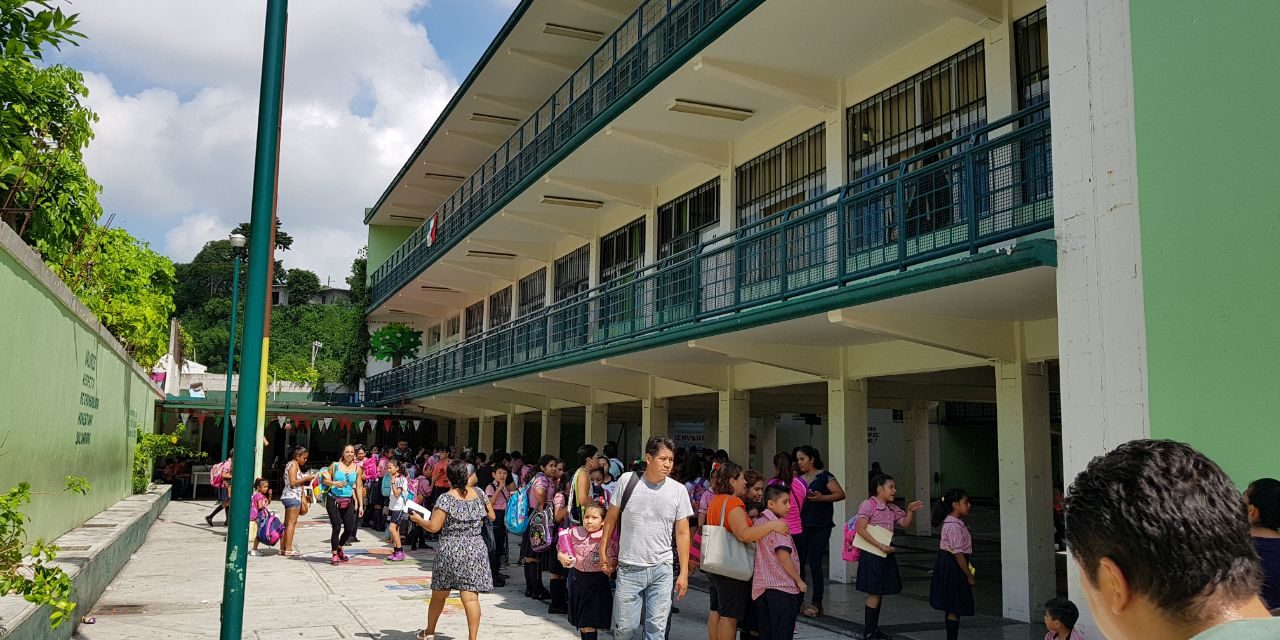 Tras sismo, evaluan daños estructurales en Escuela Primaria