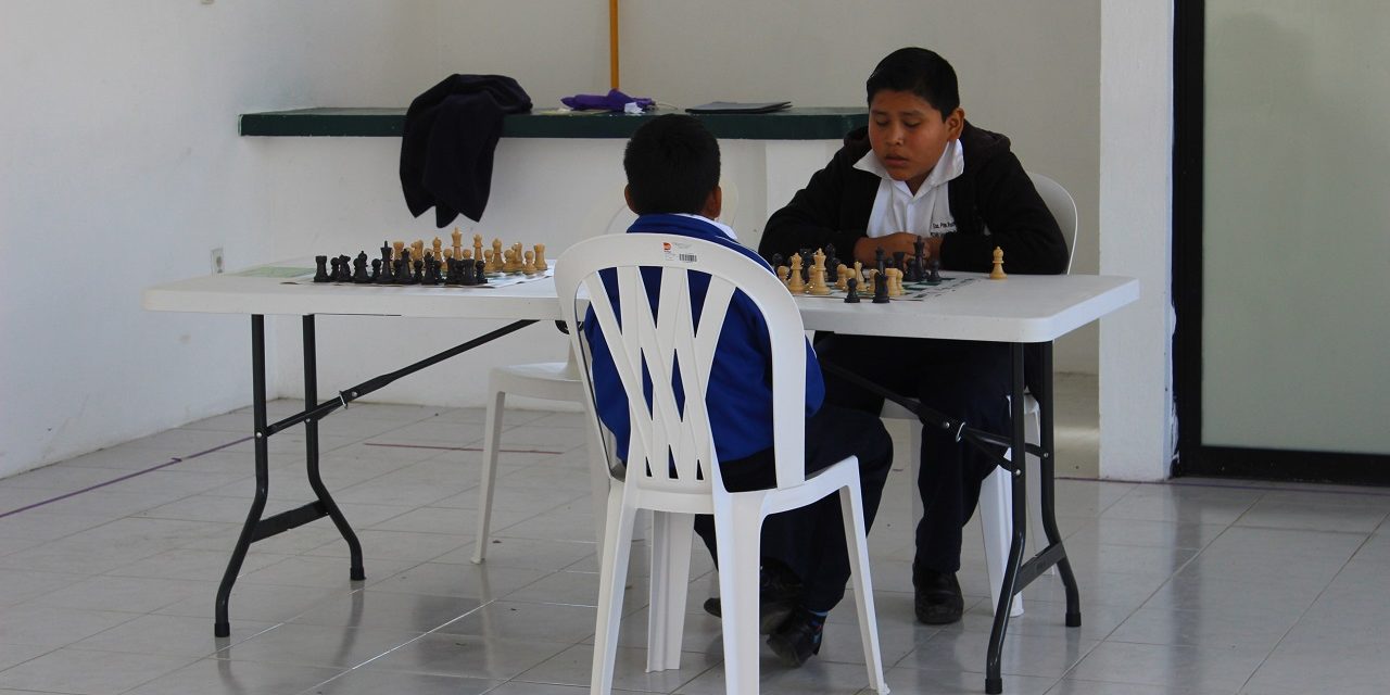 Promueven la práctica del ajedrez en los niños