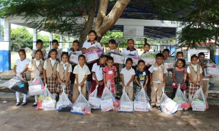 DIF Tuxpan concluye entrega de paquetes escolares