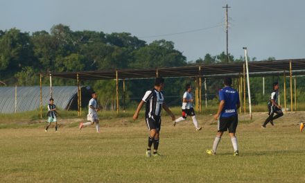 ASL va de líder en segunda libre del Futbol Llanero