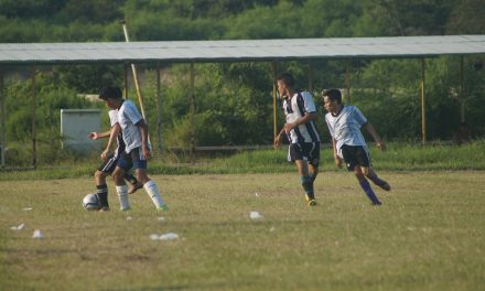 Puerto Pesquero ganó por goliza de 7 a 1 a los Leones FC