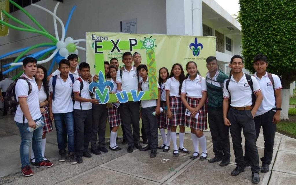 UV lleva a cabo Expo Orienta