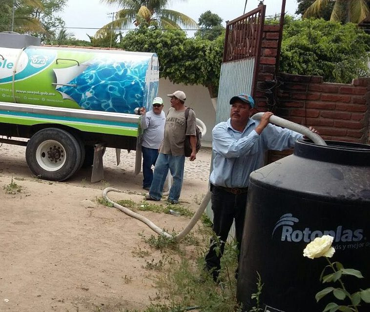 Ante escasez, piperos elevan costos de agua potable