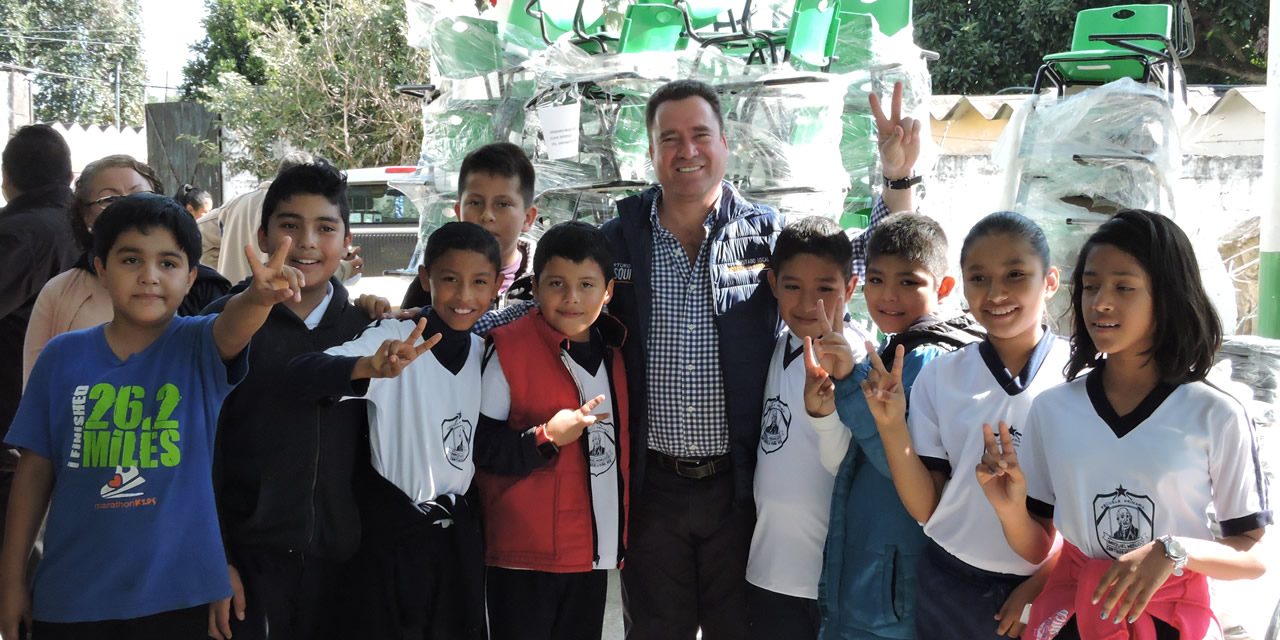 Gestiona el Diputado Arturo Esquitín 30 Millones de pesos para educación